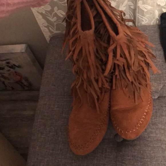 Boots - Picture 1 of 2